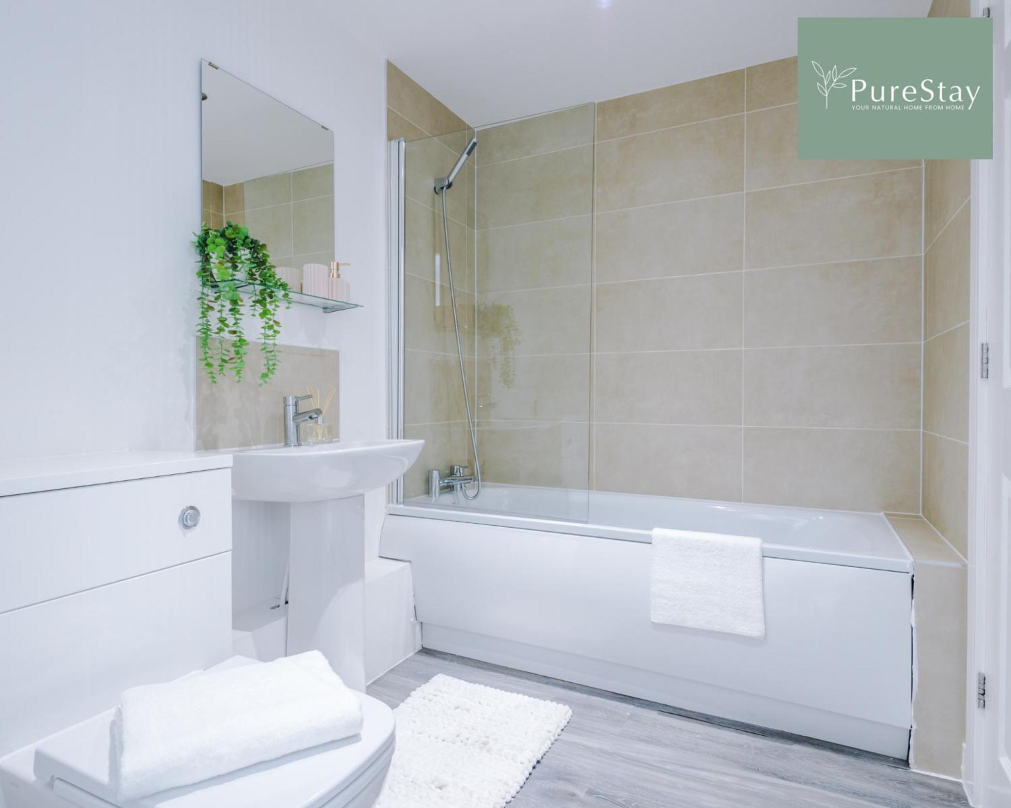 Stunning Two Bed Apartment By Purestay Short Lets & Serviced Accommodation Manchester With Free Parking & Wifi Exterior foto